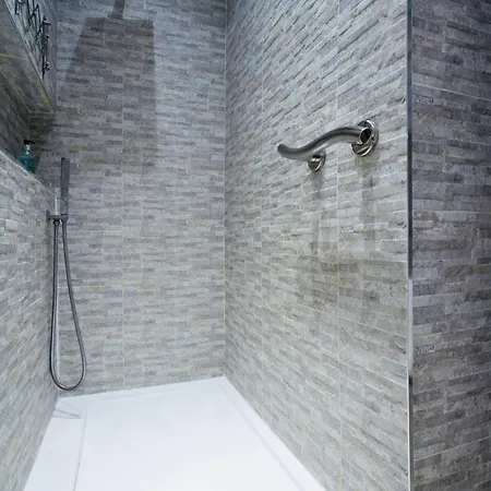 公寓 Courtyard Mews - 2 Large En Bedrooms, Garden - *