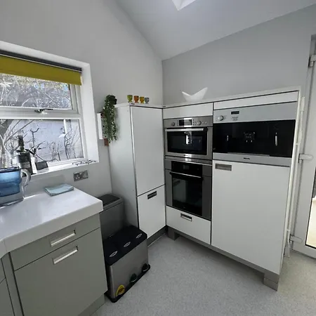 公寓 Courtyard Mews - 2 Large En Bedrooms, Garden -